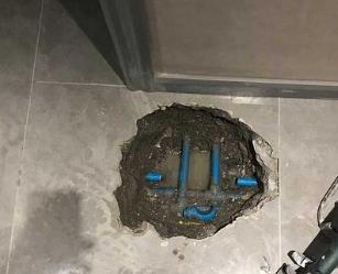 镇康阳台漏水维修公司分享下暖气管道漏水的原因有哪些